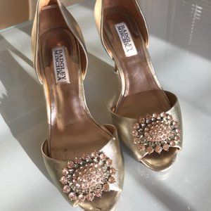 BADGLEY MISCHKA GOLD AND PINK CRYSTAL PEEP TOE PUMP